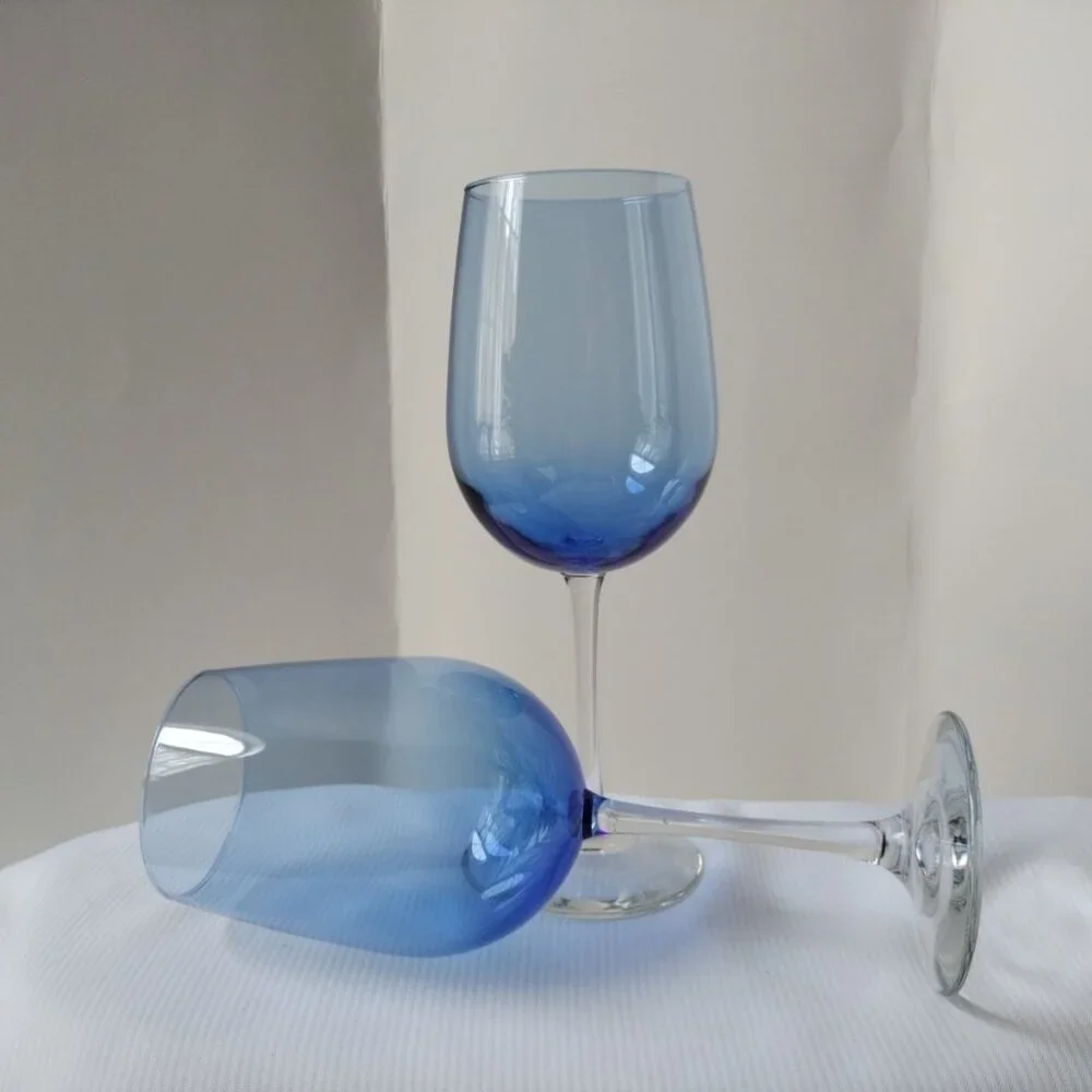 2 Pier One Vina Blue Wine Glasses Clear Stemmed 9.25